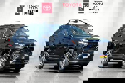 New 2025 Toyota RAV4 XLE