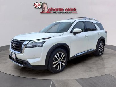 Certified 2023 Nissan Pathfinder Platinum