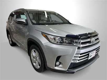 Used 2017 Toyota Highlander Limited