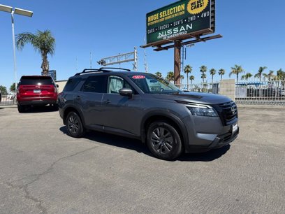 Used 2024 Nissan Pathfinder SV w/ Black Appearance Package