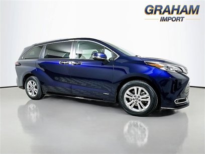Used 2021 Toyota Sienna Platinum