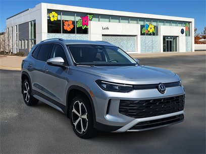 New 2025 Volkswagen Tiguan SE