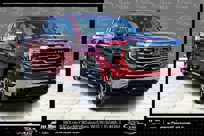 New 2025 GMC Sierra 1500 SLT w/ SLT Premium Package