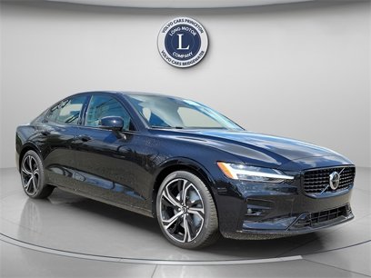 New 2024 Volvo S60 B5 Plus w/ Climate Package