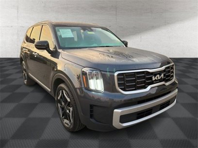 Used 2023 Kia Telluride S