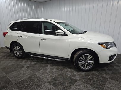 Used 2020 Nissan Pathfinder SV