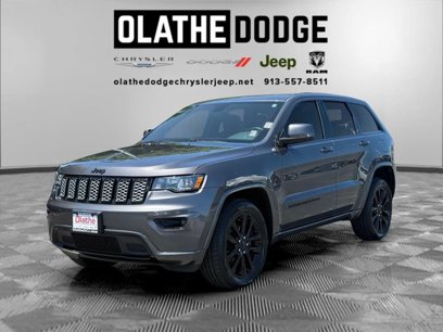 Used 2017 Jeep Grand Cherokee Altitude