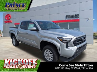 New 2025 Toyota Tacoma SR5