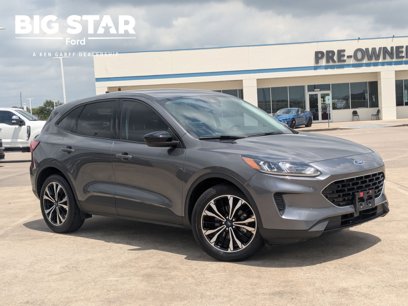 Used 2022 Ford Escape SE w/ SE Sport Appearance Package