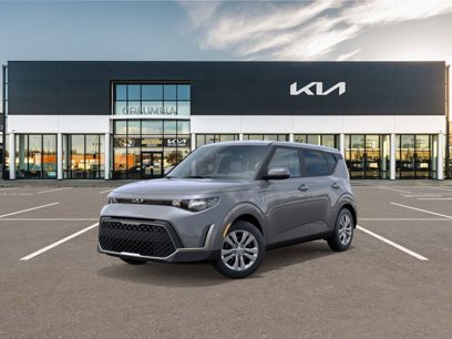 New 2025 Kia Soul LX
