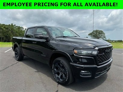 New 2025 RAM 1500 4x4 Crew Cab