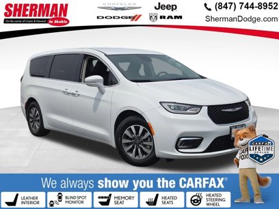 Used 2022 Chrysler Pacifica Touring-L