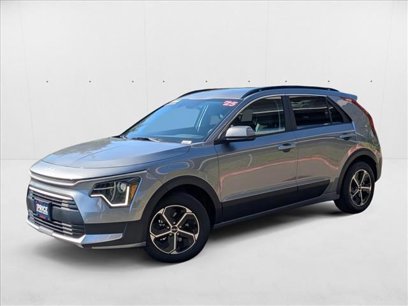 Used 2025 Kia Niro LX