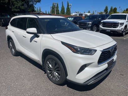 Used 2021 Toyota Highlander Platinum