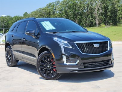 New 2025 Cadillac XT5 Sportv w/ LPO, Onyx Lite Package