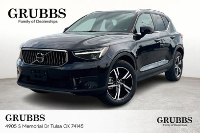 Used 2024 Volvo XC40 B5 Core