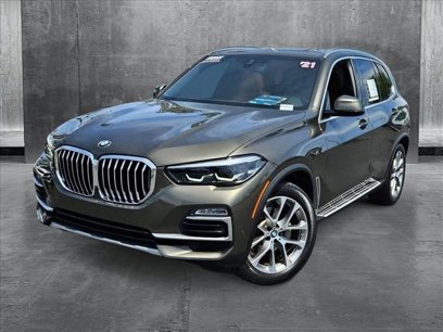 Used 2021 BMW X5 xDrive40i w/ Premium Package 2