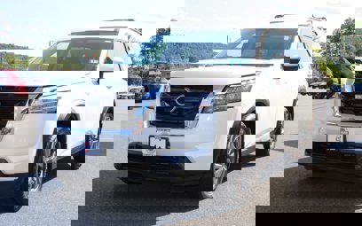 Used 2022 Nissan Pathfinder SV