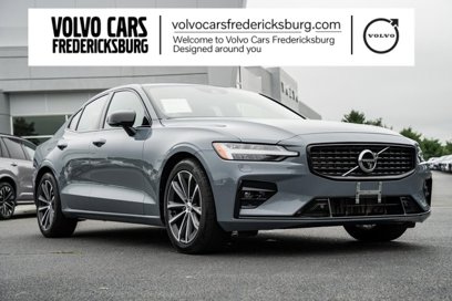 Used 2022 Volvo S60 B5 Momentum w/ Advanced Package