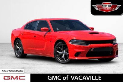 Used 2016 Dodge Charger R/T w/ Navigation & Travel Group