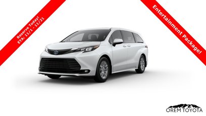 New 2025 Toyota Sienna XLE
