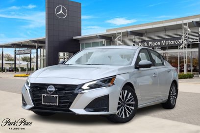 Used 2024 Nissan Altima 2.5 SV