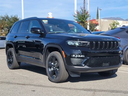 New 2025 Jeep Grand Cherokee Limited w/ Black Appearance Package