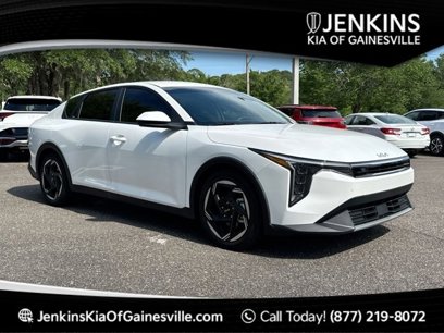 New 2025 Kia K4 EX
