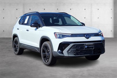 New 2025 Volkswagen Taos SE