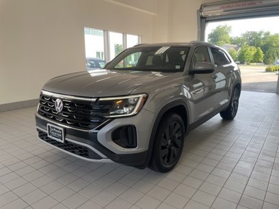 New 2025 Volkswagen Atlas Cross Sport SE