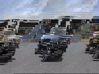 New 2025 GMC Canyon Denali