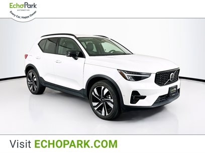 Used 2025 Volvo XC40 B5 Plus