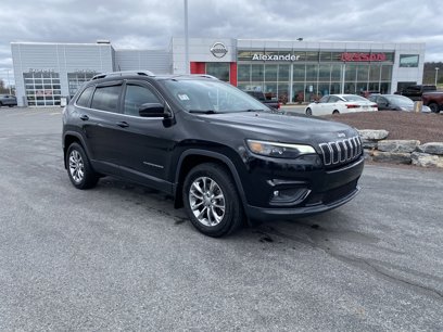 Used 2019 Jeep Cherokee Latitude Plus w/ Cold Weather Group