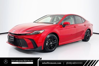 Used 2025 Toyota Camry SE