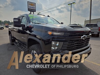 Used 2024 Chevrolet Silverado 2500 Custom w/ Custom Value Package