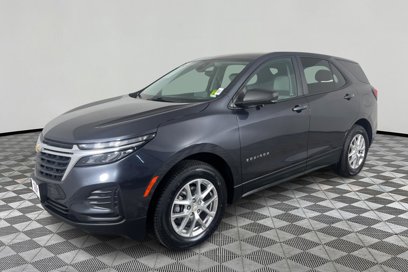 Used 2022 Chevrolet Equinox LS w/ LS Convenience Package