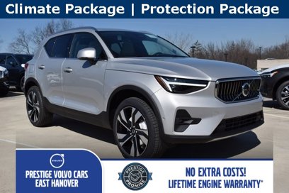 New 2025 Volvo XC40 B5 Ultra w/ Climate Package