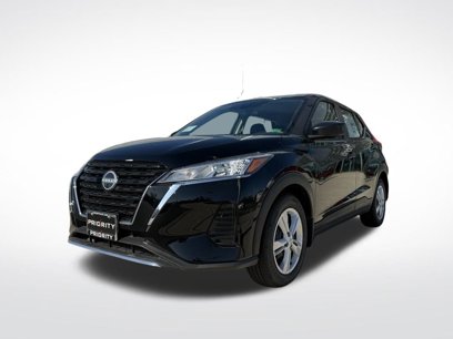 New 2025 Nissan Kicks Play S