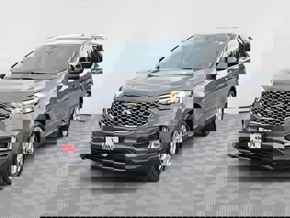 Used 2024 Ford Edge SEL w/ Convenience Package