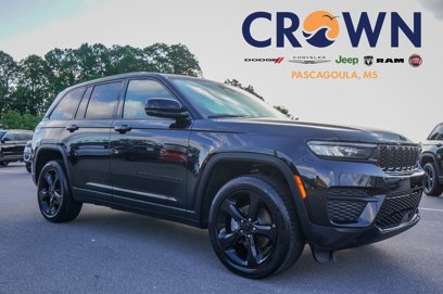 Used 2023 Jeep Grand Cherokee Altitude