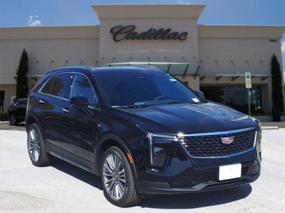 New 2025 Cadillac XT4 Premium Luxury w/ Cold Weather Package
