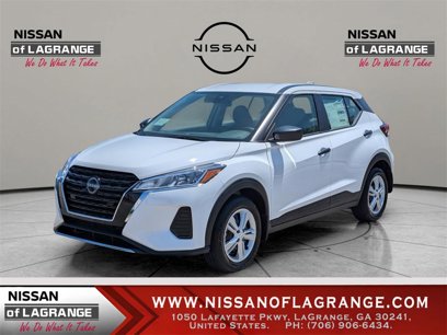 New 2025 Nissan Kicks S