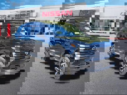 New 2025 Nissan Kicks SV