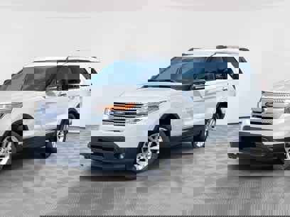 Used 2014 Ford Explorer XLT w/ Equipment Group 202A
