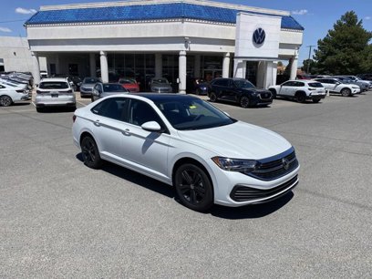 New 2024 Volkswagen Jetta SE