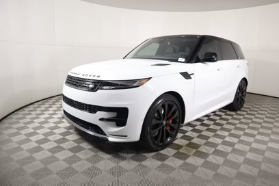 New 2025 Land Rover Range Rover Sport Dynamic SE