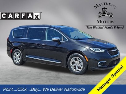 Used 2023 Chrysler Pacifica Limited