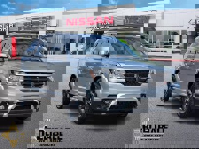 Used 2019 Dodge Journey Crossroad w/ Navigation Group