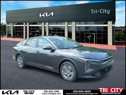 New 2025 Kia K4 LX