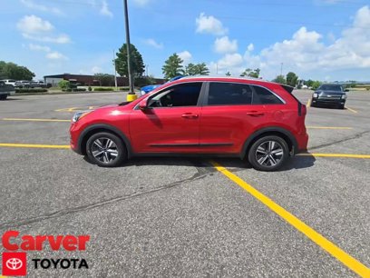 Used 2022 Kia Niro LXS